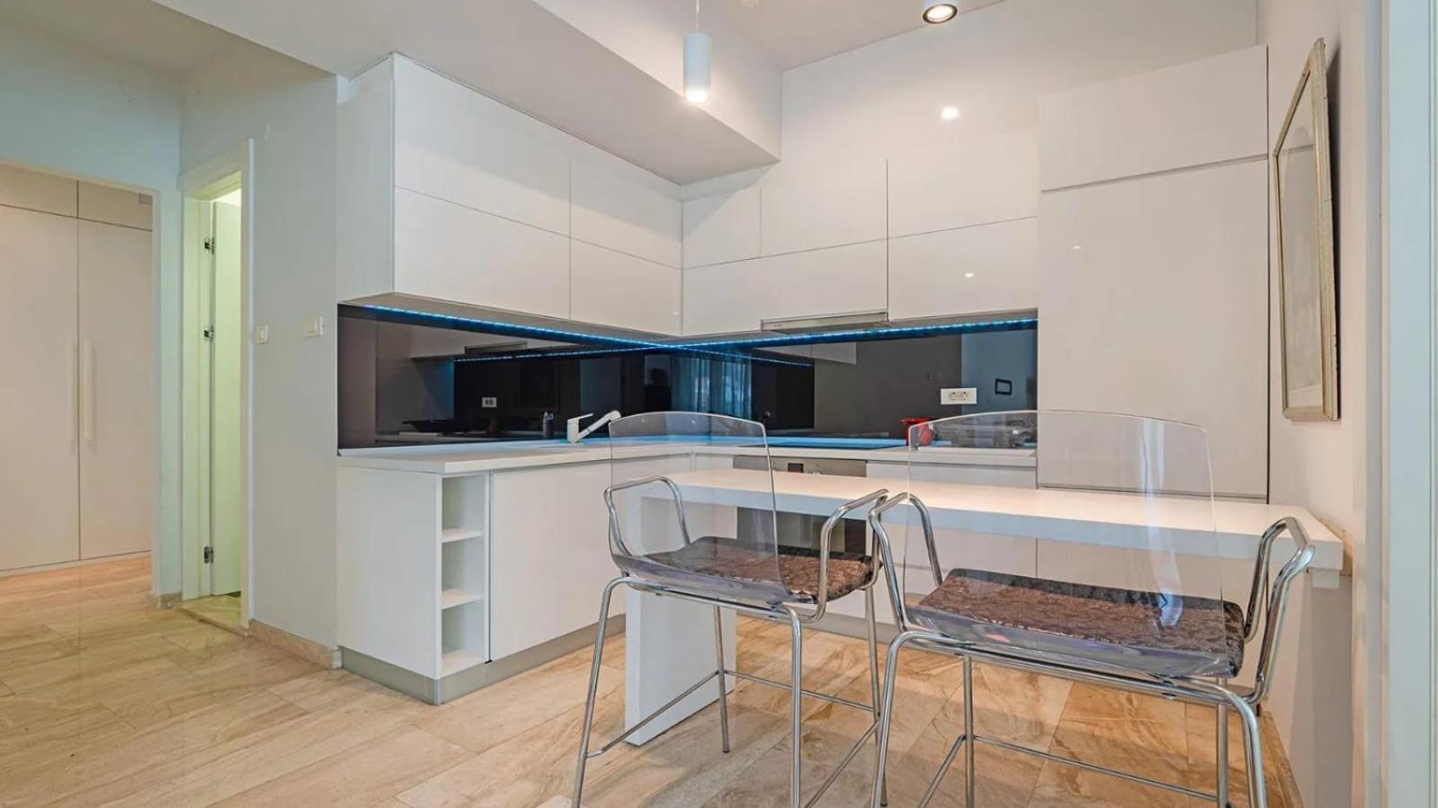Apartment Luxury 3 Bedroom In Near The Budva